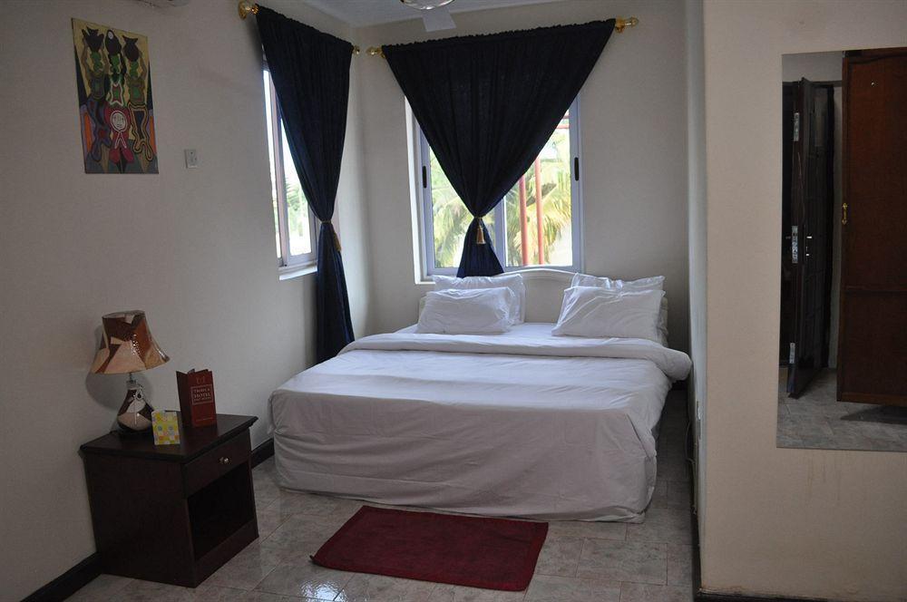 Tribeca Hotel Ghana Akra Zewnętrze zdjęcie