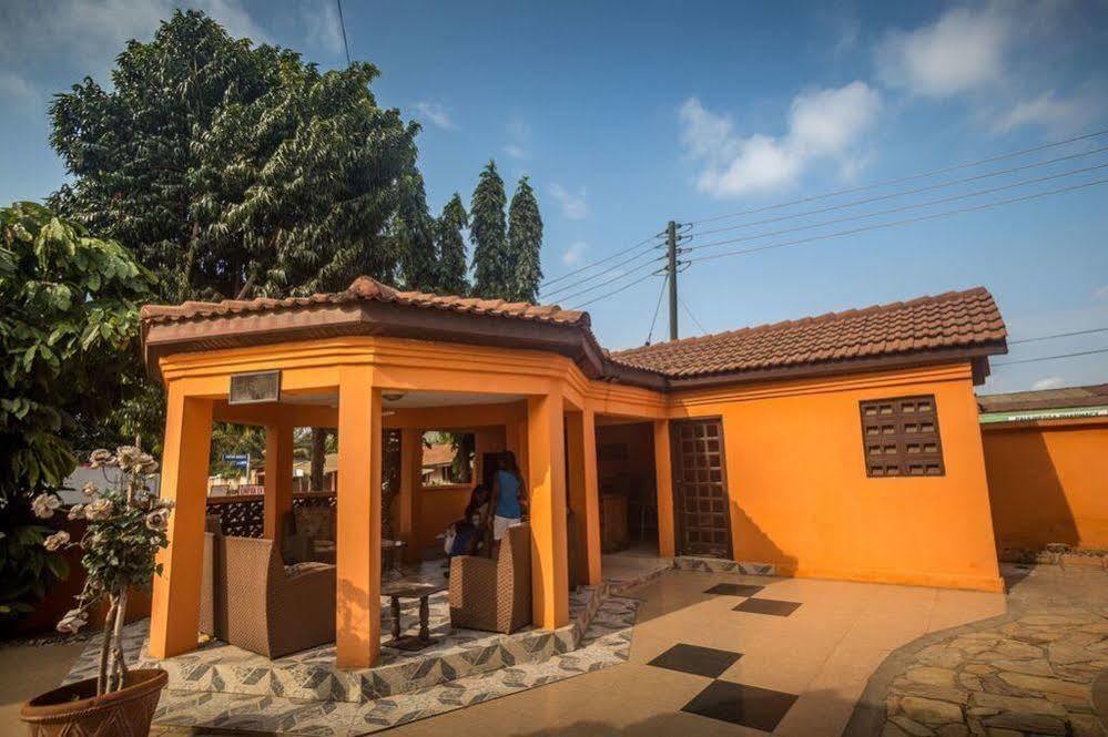 Tribeca Hotel Ghana Akra Zewnętrze zdjęcie